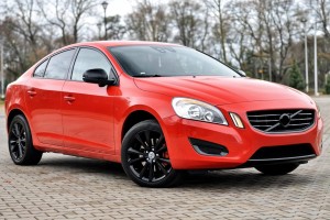 VOLVO S60 II 2010-2013 PRZED FACELIFTINGIEM ZDERZAK PRZEDNI 39802501 / 30795006