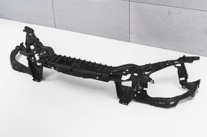 VOLVO V60 I 2013-2018 PO FACELIFTINGU PAS PRZEDNI 31365481