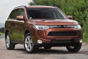 MITSUBISHI OUTLANDER III GF 2013-2015 PRZED LIFTINGIEM ZDERZAK PRZEDNI 6400G346
