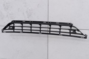 VOLVO XC60 I 2013-2017 PO FACELIFTINGU KRATKA PRZEDNIEGO ZDERZAKA Z PDC 31323775