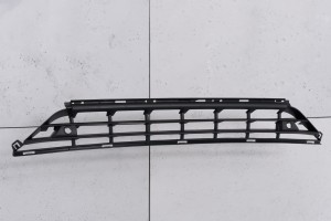 VOLVO XC60 I 2013-2017 PO FACELIFTINGU KRATKA PRZEDNIEGO ZDERZAKA Z PDC 31323775