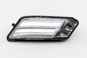 VOLVO XC60 I 2008-2013 PRZED FACELIFTINGIEM LAMPA POZYCYJNA LED PRZEDNIA PRAWA 31290874