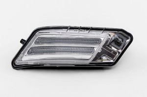 VOLVO XC60 I 2008-2013 PRZED FACELIFTINGIEM LAMPA POZYCYJNA LED PRZEDNIA PRAWA 31290874