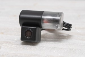 TOYOTA YARIS II XP90 2005-2011 KAMERA COFANIA Z LAMPĄ