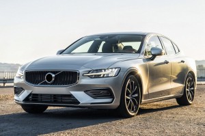 VOLVO S60 III 2018-2024 KRATKA PRZEDNIEGO ZDERZAKA Z PDC LEWA 31455636