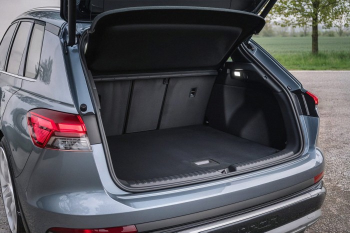 AUDI Q4 E-TRON F4 2021+ PÓŁKA BAGAŻNIKA 89E86776