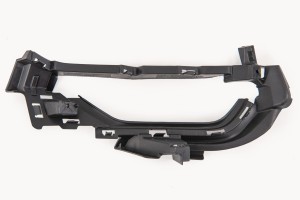 VOLVO S90 2016+ MOCOWANIE RAMKA LAMPY PRZECIWMGIELNEJ PRAWA 31383905