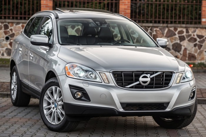 VOLVO XC60 I 2008-2013 PRZED FACELIFTINGIEM ZAŚLEPKA HAKA HOLOWNICZEGO PRZEDNIEGO ZDERZAKA 39854961