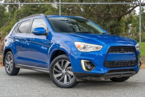 MITSUBISHI ASX 2013-2015 PO PIERWSZYM LIFTINGU CZARNA RAMKA GRILLA