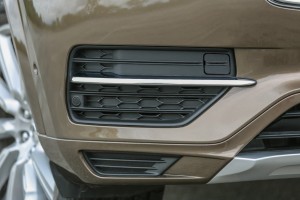 VOLVO XC90 II 2014-2019 PRZED FACELIFTINGIEM KRATKA PRZEDNIEGO ZDERZAKA Z PDC PRAWA 31383045