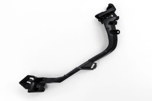 VOLVO XC90 II 2014-2019 PRZED FACELIFTINGIEM MOCOWANIE PRZEDNIEJ LAMPY PRZECIWMGIELNEJ LEWE 31383679