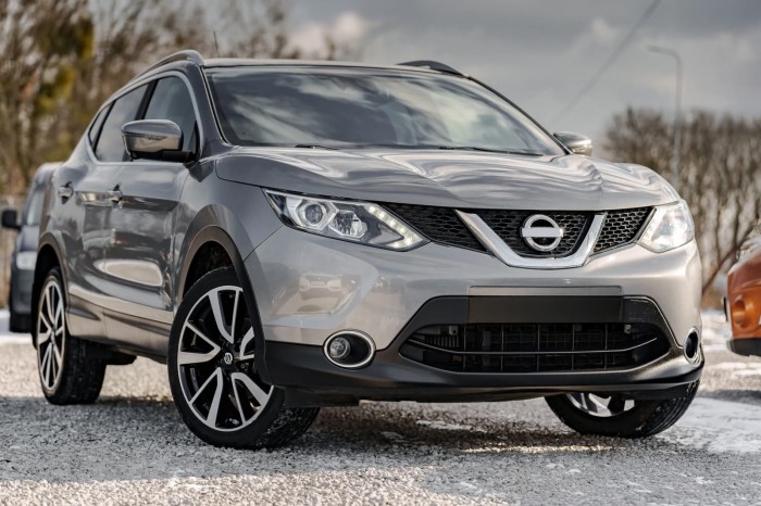 NISSAN QASHQAI J11 2014-2017 LAMPA PRZECIWMGIELNA PRZEDNIA NI2590103 261508990B