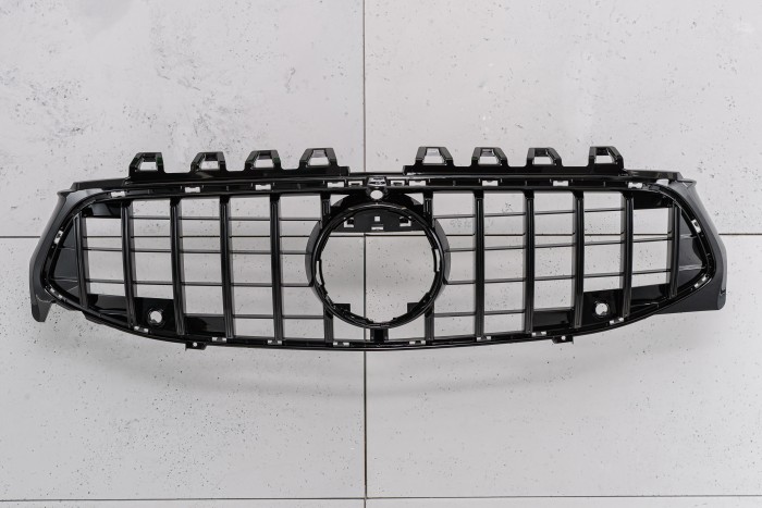 MERCEDES CLA C118 2019+ Z KAMERĄ GRILL GT PANAMERICANA CZARNY