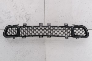 JEEP CHEROKEE V KL 2014-2018 PRZED FACELIFTINGIEM KRATKA PRZEDNIEGO ZDERZAKA 68203216AA