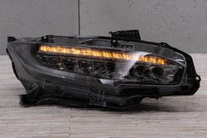 HONDA CIVIC X 2016-2019 HATCHBACK PRZED FACELIFTINGIEM LAMPA PRZEDNIA LED PRAWA 33100TEDP11