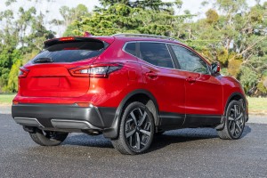 NISSAN QASHQAI II J11 2017-2021 PO FACELIFTINGU LAMPA KLAPY TYLNEJ PRAWA LED 26550HV05A / 26550HV55A