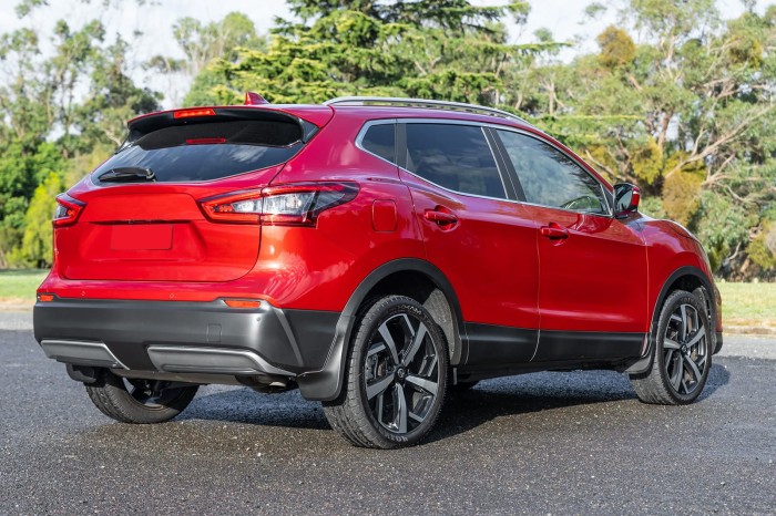 NISSAN QASHQAI II J11 2017-2021 PO FACELIFTINGU LAMPA KLAPY TYLNEJ PRAWA LED 26550HV05A / 26550HV55A