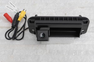 MERCEDES C-CLASS C204 2007-2014 KAMERA COFANIA FULL HD DYNAMICZNE LINIE ZINTEGROWANA Z KLAMKĄ KLAPY TYLNEJ