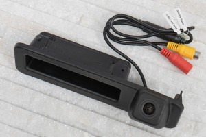 BMW SERIA 2 F22 F23 F45 F46 F87 KAMERA COFANIA FULL HD DYNAMICZNE LINIE ZINTEGROWANA Z KLAMKĄ KLAPY TYLNEJ