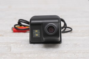 MAZDA 6 III GJ GL 2012-2023 KAMERA COFANIA FULL HD DYNAMICZNE LINIE ZINTEGROWANA Z LAMPĄ TABLICY