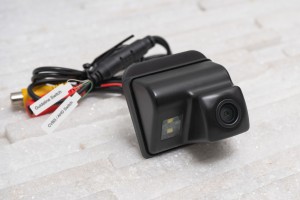 MAZDA CX-7 2007-2012 KAMERA COFANIA FULL HD DYNAMICZNE LINIE ZINTEGROWANA Z LAMPĄ TABLICY