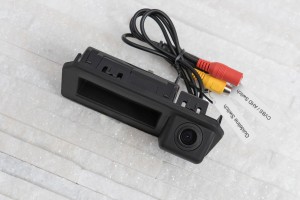 AUDI Q3 F3 2018+ KAMERA COFANIA FULL HD DYNAMICZNE LINIE ZINTEGROWANA Z KLAMKĄ KLAPY TYLNEJ