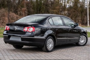 VOLKSWAGEN PASSAT B6 3C 2005-2010 KAMERA COFANIA FULL HD DYNAMICZNE LINIE ZINTEGROWANA Z KLAMKĄ KLAPY TYLNEJ