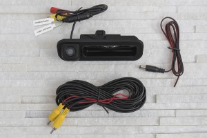 FORD FOCUS MK3 III 2010-2015 PRZED FACELIFTINGIEM KAMERA COFANIA FULL HD DYNAMICZNE LINIE ZINTEGROWANA Z KLAMKĄ KLAPY TYLNEJ