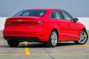 AUDI A3 8V 2013-2020 KAMERA COFANIA FULL HD DYNAMICZNE LINIE ZINTEGROWANA Z KLAMKĄ KLAPY TYLNEJ