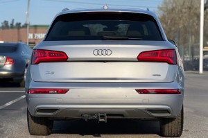 AUDI A5 Q5 Q7 2015-2020 KAMERA COFANIA FULL HD DYNAMICZNE LINIE ZINTEGROWANA Z KLAMKĄ KLAPY TYLNEJ