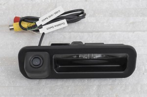 FORD FOCUS MK2 II 2004-2010 KAMERA COFANIA FULL HD DYNAMICZNE LINIE ZINTEGROWANA Z KLAMKĄ KLAPY TYLNEJ