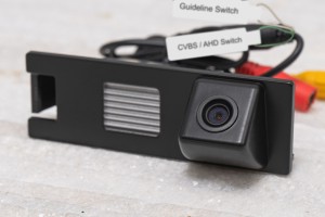 HYUNDAI TUCSON II LM 2009-2015 KAMERA COFANIA FULL HD DYNAMICZNE LINIE ZINTEGROWANA Z LAMPĄ