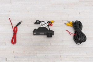 HYUNDAI TUCSON II LM 2009-2015 KAMERA COFANIA FULL HD DYNAMICZNE LINIE ZINTEGROWANA Z LAMPĄ