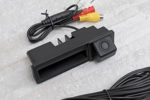 AUDI S4 B7 2004-2008 KAMERA COFANIA FULL HD DYNAMICZNE LINIE ZINTEGROWANA Z KLAMKĄ KLAPY TYLNEJ