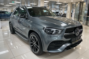 MERCEDES GLE W167 2019+ STOPNIE BOCZNE PROGI SAMOCHODOWE OEM