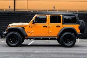 JEEP WRANGLER JL 2018+ BŁOTNIK PRZEDNI LEWY ALUMINIOWY 68281947AB