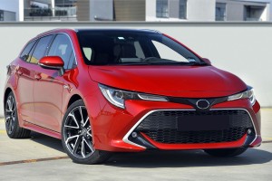 TOYOTA COROLLA XII E21 2019+ PRZEDNIA LAMPA PRZECIWMGIELNA LED PRAWA 8121002190