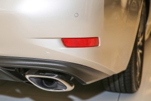 LEXUS ES VI XV60 2013-2018 TYLNY ODBLASK ZDERZAKA PRAWY 8192002180