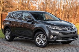 TOYOTA RAV4 IV XA40 2013-2015 PRZED FACELIFTINGIEM LAMPA PRZECIWMGIELNA PRZEDNIA PRAWA 812100R020