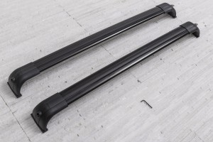 LAND ROVER DISCOVERY 4 L319 2009-2016 BELKI DO RELINGÓW CZARNE STYL OEM VPLAR0001