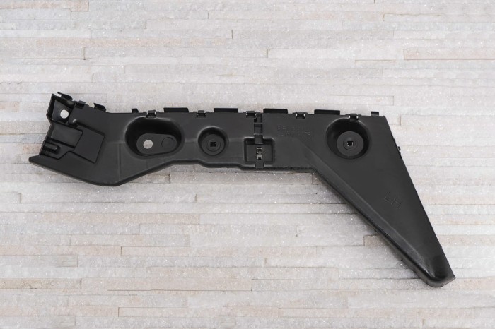 MAZDA 3 IV BP SEDAN 2019+ ŚLIZG TYLNEGO ZDERZAKA LEWY BCKA502J1