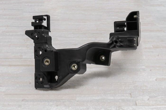 KIA CEED II JD 2012-2015 PRZED LIFTINGIEM OKULAR WSPORNIK REFLEKTORA LEWY 64156A2000