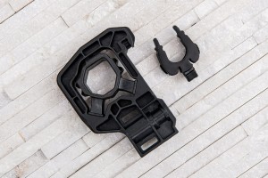 BMW SERIA 7 F04 2010-2015 WSPORNIK UCHWYT CHŁODNICY WODY LEWY 17117575247