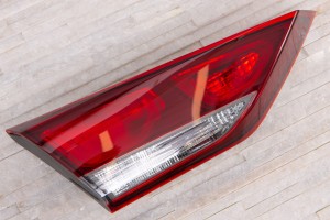 HYUNDAI ELANTRA VI AD 2015-2018 PRZED FACELIFTINGIEM LAMPA KLAPY TYLNEJ LEWA 92403F2000