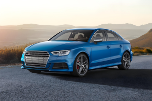 AUDI A3 / S3 8V 2017-2020 PO FACELIFTINGU RAMKA GRILLA CHROMOWANA 8V3853651B