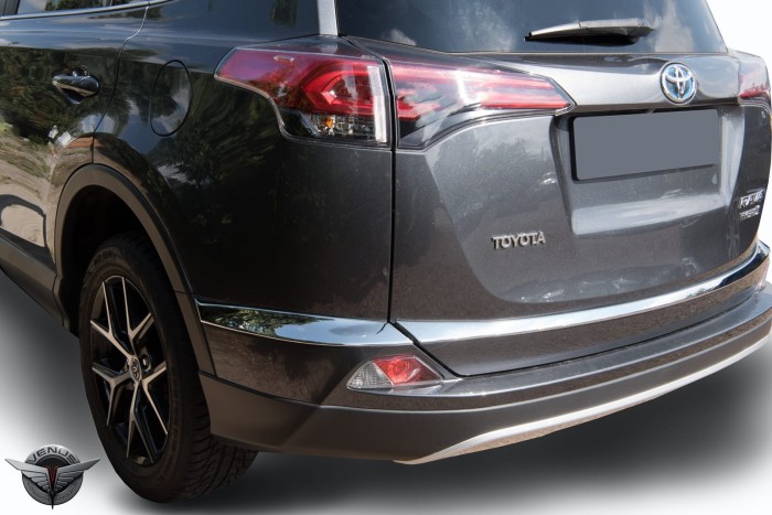 TOYOTA RAV4 2013-2019 STYLIZACYJNA LISTWA KLAPY TYLNEJ I ZDERZAKA