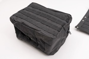 JEEP WRANGLER JK ORGANIZER I APTECZKA KLAPY TYLNEJ