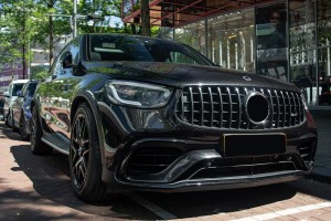 MERCEDES GLC COUPE (C253) 2019+ PO LIFTINGU Z KAMERĄ GRILL GT PANAMERICANA SREBRNY