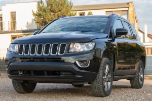 JEEP COMPASS I MK49 2011-2017 PO FACELIFTINGU PRAWA KRATKA ZDERZAKA 68213204AA
