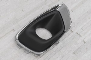 JEEP COMPASS I MK49 2011-2017 PO FACELIFTINGU PRAWA KRATKA ZDERZAKA 68213204AA